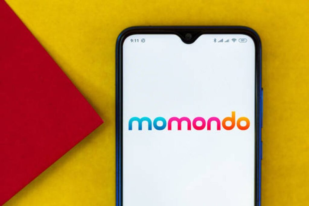 Momondo Travel App