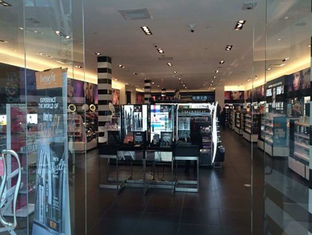 chanel cosmetic shop