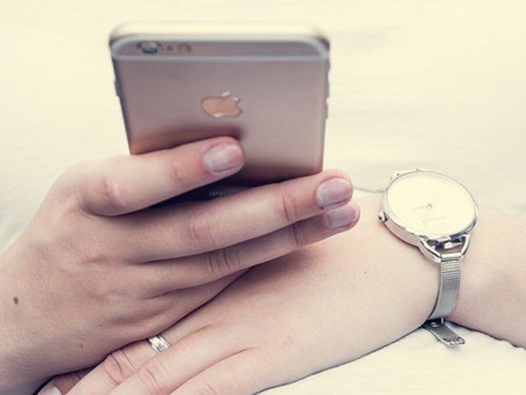 kiwi mobile app