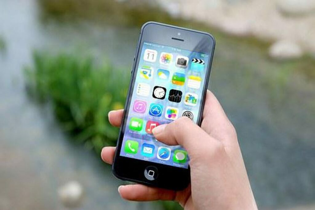 google contacts iphone