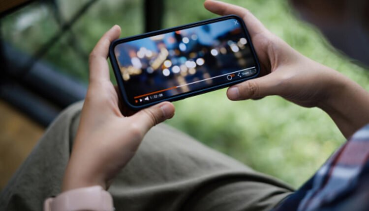 how to watch movies for free