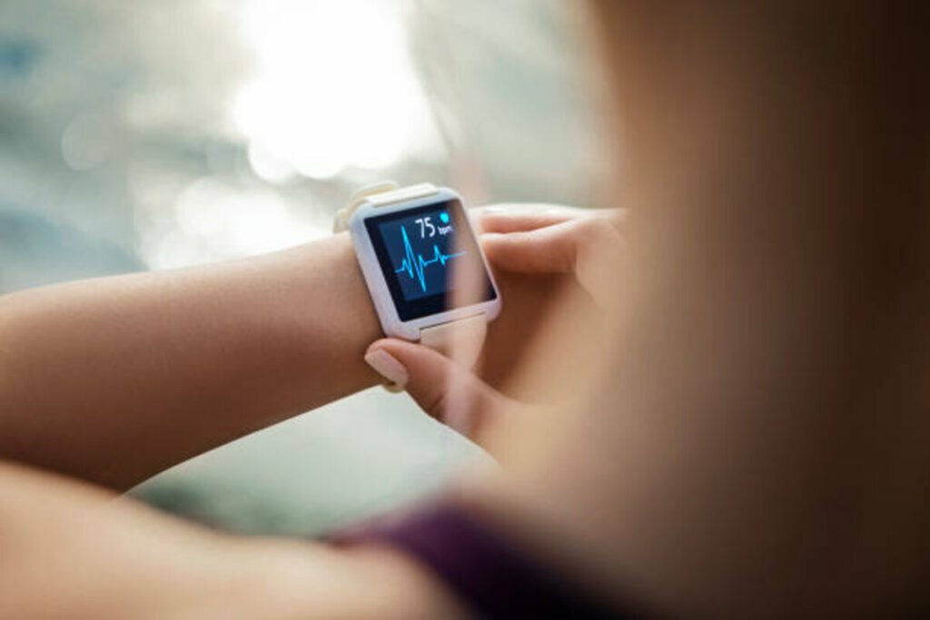 Garmin Vivomove Review
