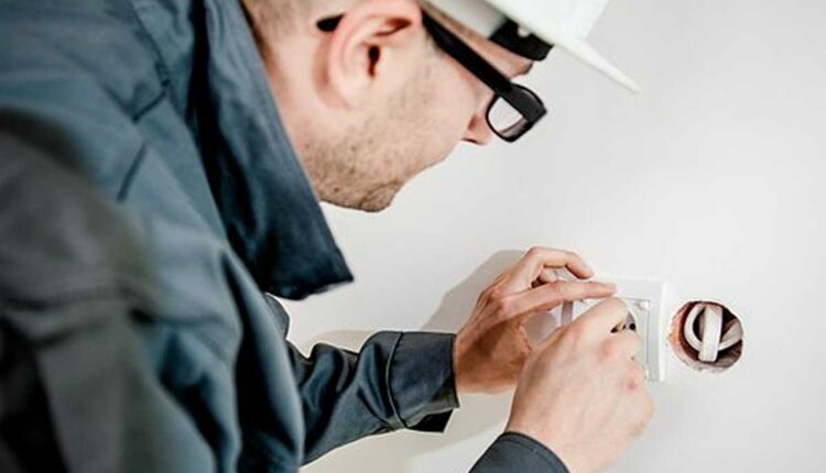 Become an Electrician in the UK