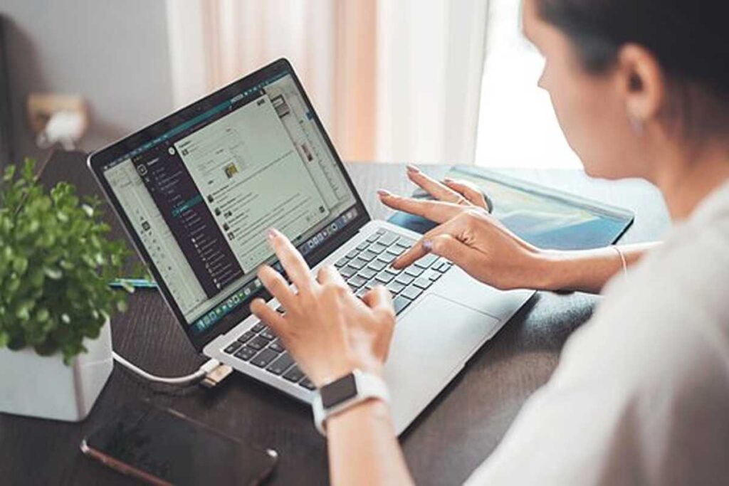How to Get a Job in Deloitte Consulting