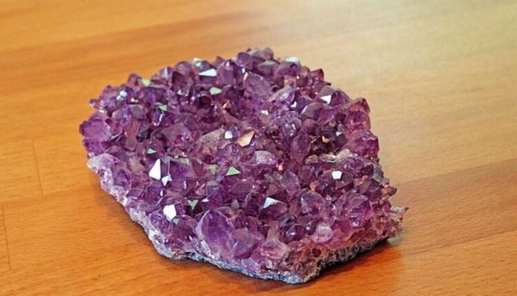 loose colored gemstones