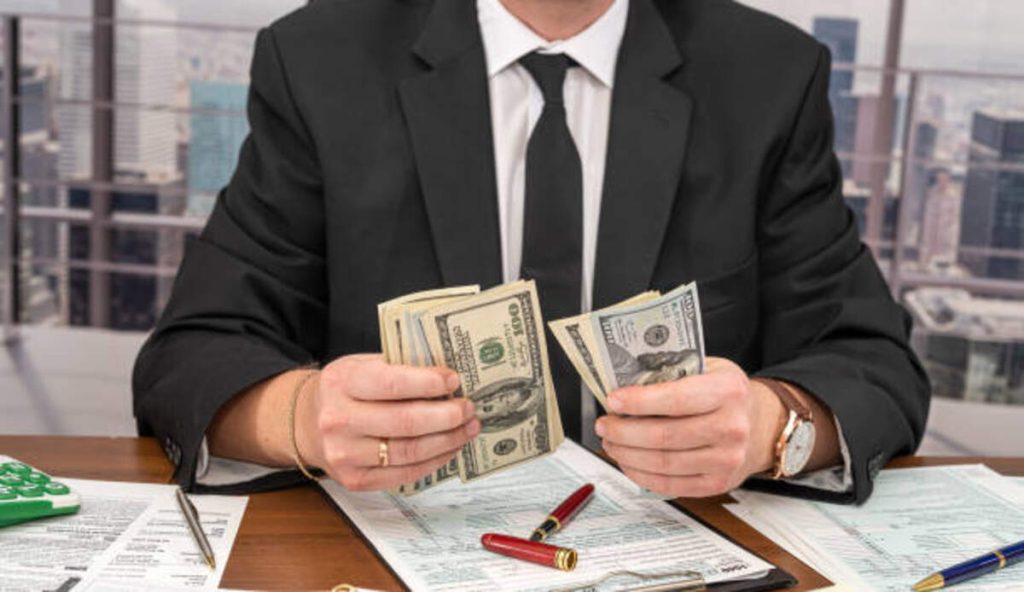 Make Money With a Dawg Business