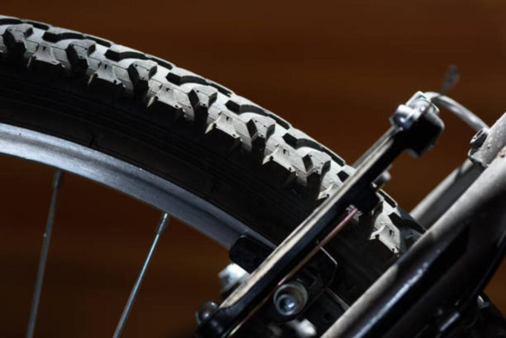 Benefits of Studded Dirt Bike Tires