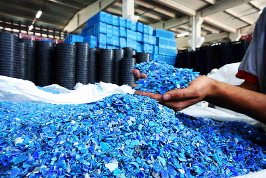 Advantages of Using Plastic Molds that manufactures