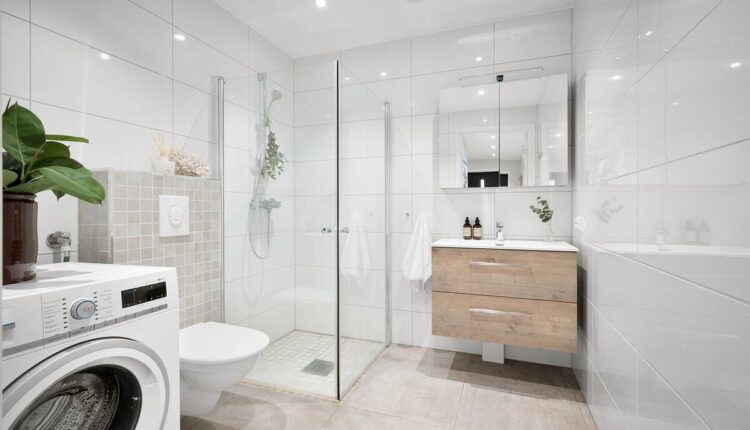 bathroom renovation contractor